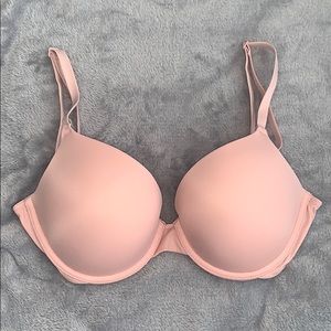Victoria Secret Push Up Bra NWOT